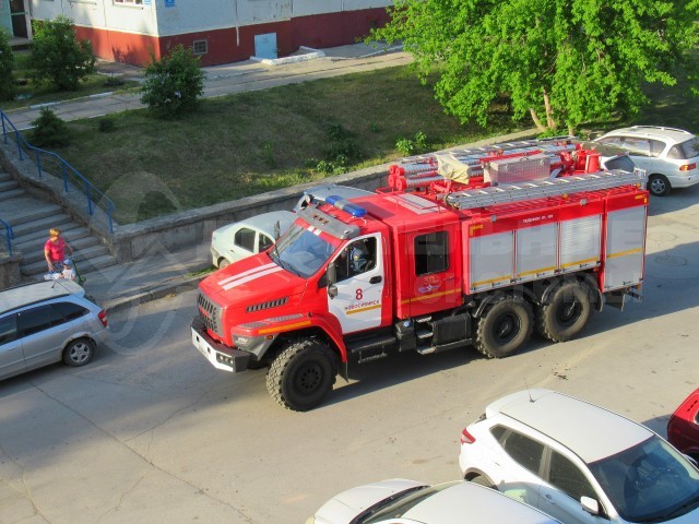 Приехали спасатели!